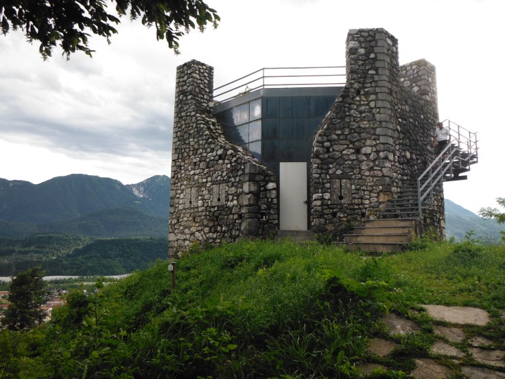 La medioevale torre Picotta