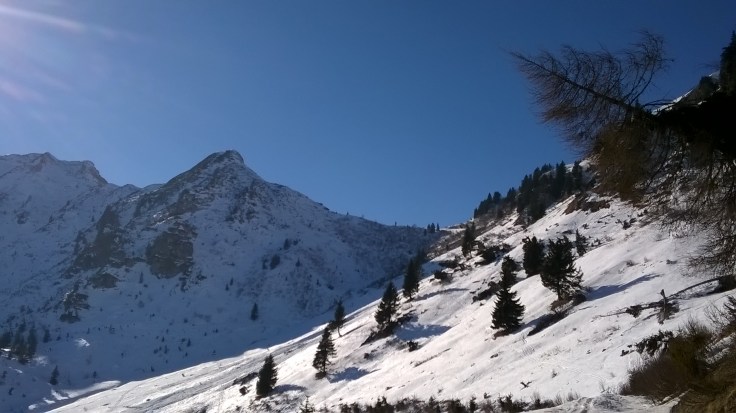 Ili traverso verso la sella