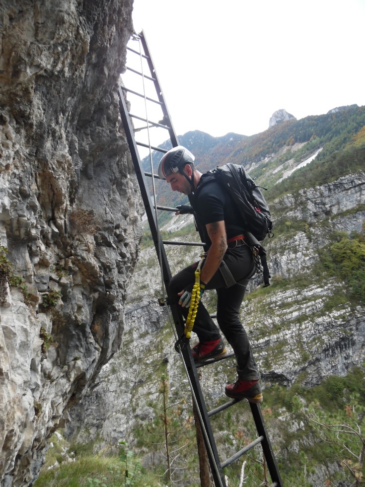 Ultima scaletta con il M. Toc sullo sfondo